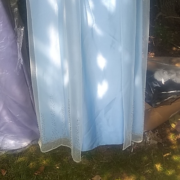 prom dress - Picture 3 of 3